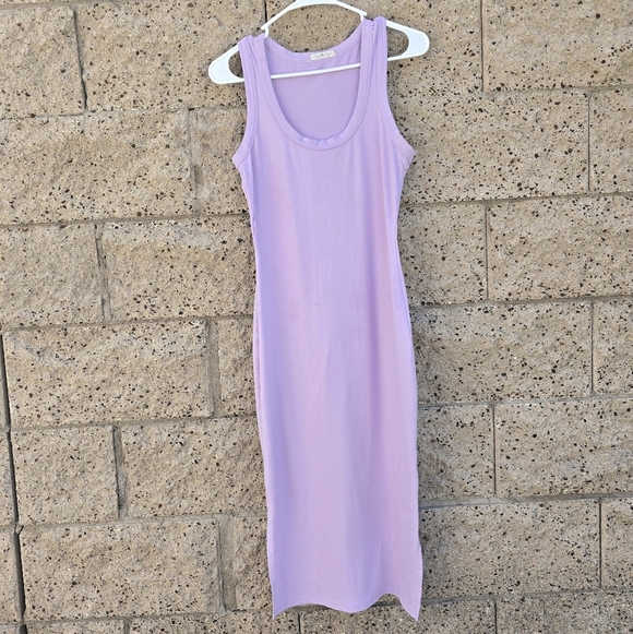 Women's Lilac Heart Hips Sleeveless Midi Dress - Picture 2 of 15